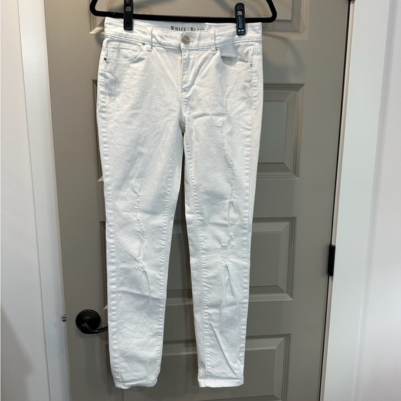 White House/Black Market Denim - White House/Black Market White Women's Distressed Cropped Jeans Size 2